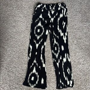 Maurice’s lightweight pants size M